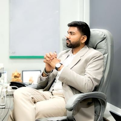 iamalkeshgupta's profile picture. 💼 Founder & CEO at @DigiHost_India
🤝 Building Brands for 10+ Years
💡 A solution seeker with a resilient mindset
