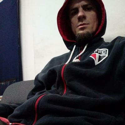 SPFC,  Terror e Metal !!!
Tenho 4 gatos, 3 filhos e sou formado em ansiedade com pós graduação em hiperventilar 😮‍💨