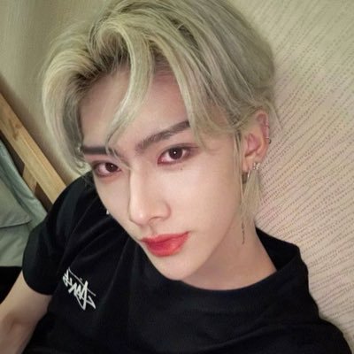 i stan a lot of groups | zb1 stan account 🙏🏾 RIIZE IS 7