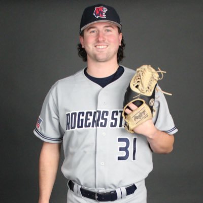 |🇨🇦| @okotoks_dawgs | @rsubaseball | @prattbaseball