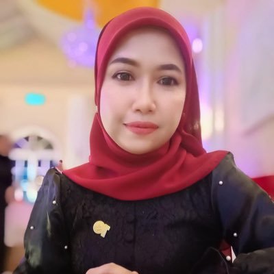 dihans_BL's profile picture. 👩‍🏫 Great Leader of Kunkwan & The KOL Academy 💰 my expertise helps those who want to generate unlimited income from home