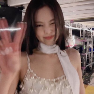 TOXlCJN's profile picture. JENNIERUBYJANE
