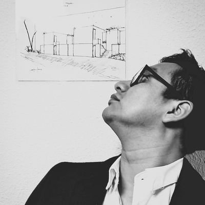 Arquitecto y comunicador 🎙️; creador del podcast: La hoja en blanco y Cofundador de OTOCH Arquitectos.