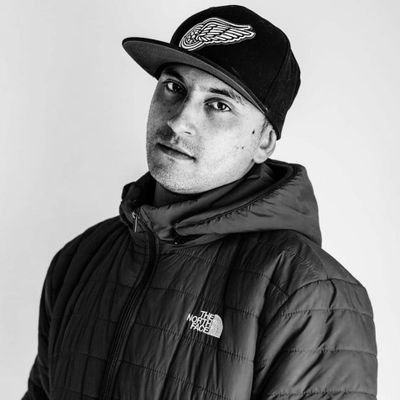 CurtysJa3186292's profile picture. Experimentando...