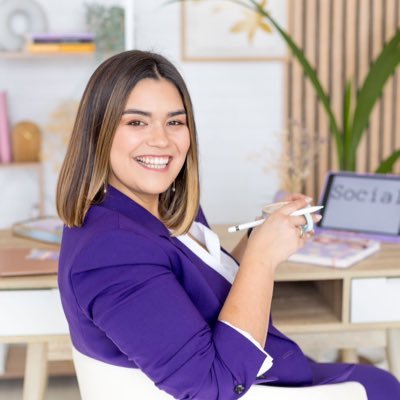 Trabajadora Social y Criminóloga 👩🏽‍🎓 Fundadora @SocialKalon, en COTSMadrid. Mamá 🤱 Aquí escribo a título personal🙋🏻‍♀