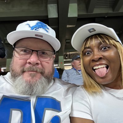 Made in Michigan , Detroit Lions fan! , positive fandome only. I’m here for a good time not a long time.  Please do not take anything seriously keep scrolling