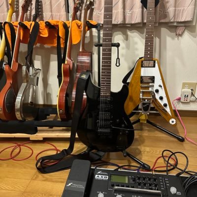 MOGU90277663's profile picture. GLAY好き/HISASHI/Zemaitis/FractalAX8/FERNANDESAPG-85S/ZeusFryingV/