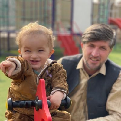 zamankh24410590's profile picture. اپنے ملک اور اس میں رہنے والوں سے پیار کرو خاص کر ماں ،باپ اور عریبوں سے زیادہ کرو ُ،شکریہ