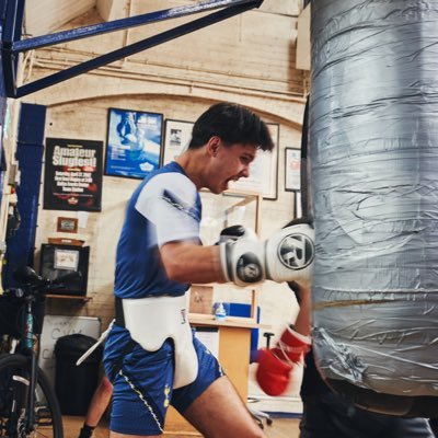 Professional Boxer 🥊 THFC⚪️ Proudly Sponsored by: CAD Stairs LTD, Elite Flooring, Mako-Lube LTD & Infinite Heating LTD.  Instagram 📸 Jamie.bradley00