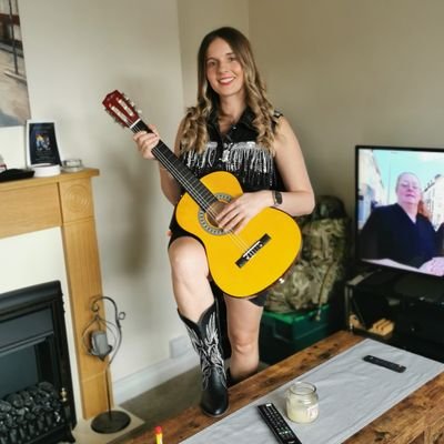 JoannaF34's profile picture. Depute Manager Early years 🥰