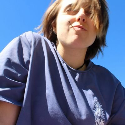 hi_iamnoa's profile picture. VLC | APC 🔬
Med⚕️ UC

Ig: hi_iamnoa
🃏no volvió a dormir tranquilo aquel que un día abrió los ojos
🛳