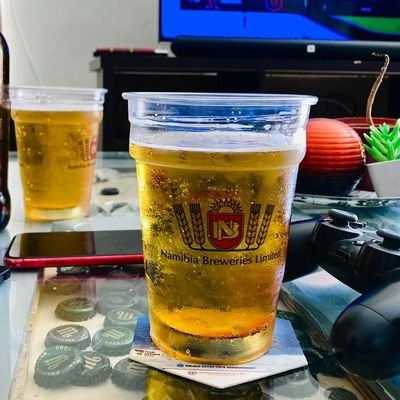 soccer and basketball fanatic. @ManUtd, @OrlandoPirates and @Lakers fan