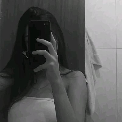 emilly03_santos's profile picture. 