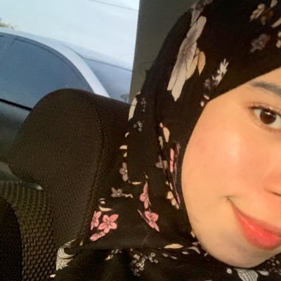31tahanyy's profile picture. semoga nur dapat pergi umrah with parents😭🤲🏻