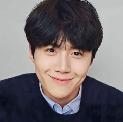 💙서노만💙
신인영화배우 김선호