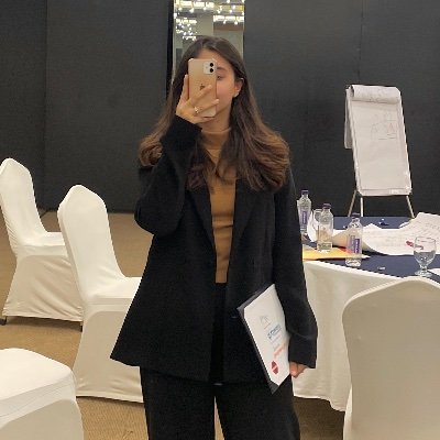 Maham_Riaz26's profile picture. 