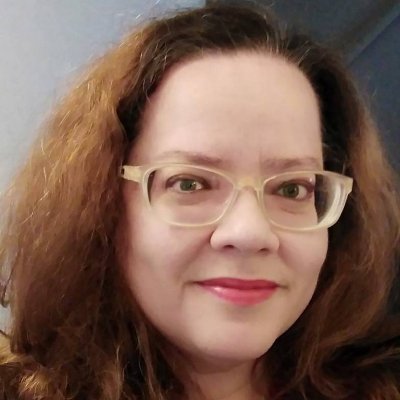 Website designer at https://t.co/CeKMmJ2p2C. Student of life and culture. Art lover, musician, amateur writer, cancer survivor and perpetually curious.