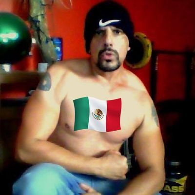 🇲🇽👍🏽

Chavo chacal

actor de sexmex