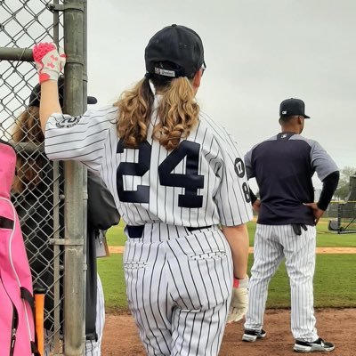 Yankee fan and 2 time breast cancer survivor #WomenHaveRightsToo #40Not50 #NeverAgain #ParklandStrong #MSDStrong #CancerSucks