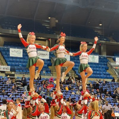 LCHS Cheer team ❤️🏈💚🏀❤️ #MissionApollo #RailerNation #TeamWorkSuccess #LCHSCheer