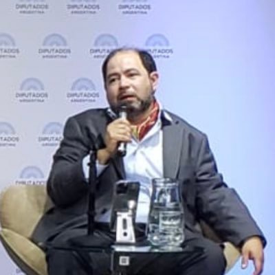 Filosofía Política. Últimos libros: El voto compensatorio. La democracia incierta. El acabose democrático. La democracia africanizada. La horda democrática