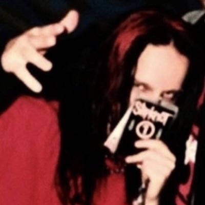 joey jordison’s pr manager | moon lover | raven haired blue eyed goth men 🔛🔝| biggest vol 3. fan ever| FAN ACCOUNT