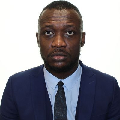 NHS Doctor 💉 | Writer 📝 | Entrepreneur 💼