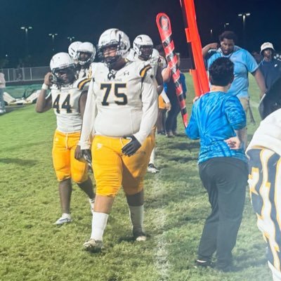 C/O 2025 Ilyizer Osorio-Arias Age:17 354lb 6’1 RG/LG DT/N Lehigh Senior High 617-412-7806            Ariasilyizer5@gmail.com