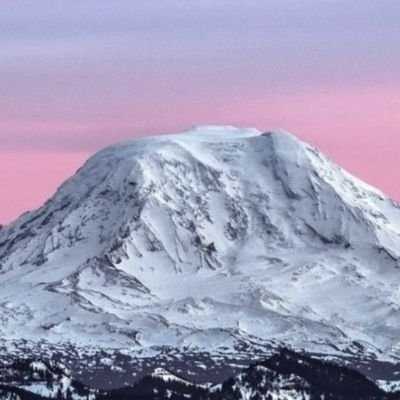 Largest active volcano 🌋 in Washington State by volume & 2nd highest 12,281 ft 
Surrounded by 120 small basalt volcano's 
Also known as Pahto or Klickitat