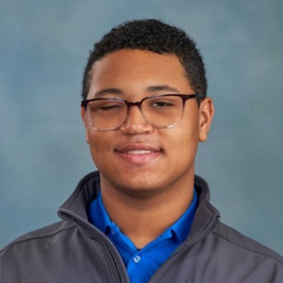 MarcelBurque25's profile picture. Houston Academy Class of 2025 | 4.82 GPA | 35 ACT | Video Assistant 🏈⚽| Robotics | SGA