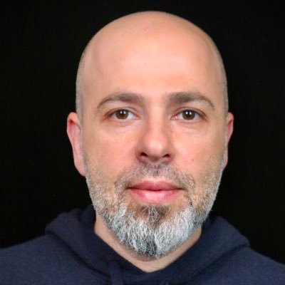 ziraknejad's profile picture. Product @ Amazon