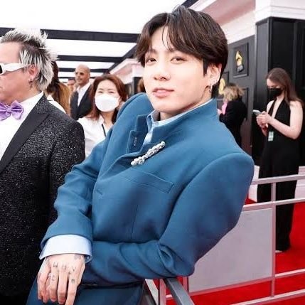 lowkey9597's profile picture. buckle up

'cause kansas is going bye-bye