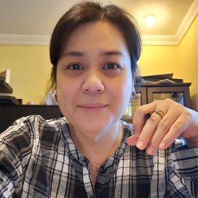 MomtoFioRiEli's profile picture. Dreamer. Believer. Nature & animal lover. Bookworm.     

             #Dogs #AnimalRescue
#Football #RealMadrid 
#F1 #SebastianVettel  
#Tennis
#RogerFederer