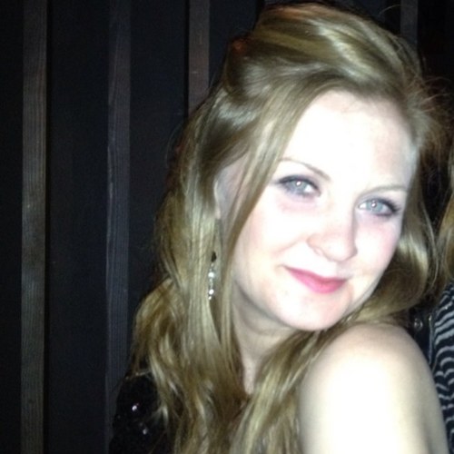 Dog lover, netballer and Corporate Solicitor @EMWlaw