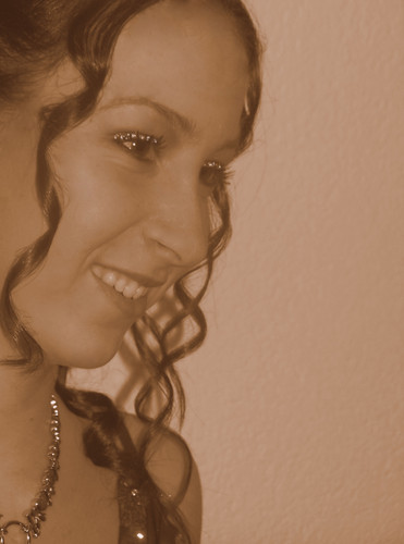 DanyaKling's profile picture. 