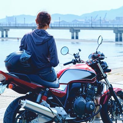 CB400sf Revo（NC42）/HONDA🪽ペーパードライバーです！軽い気持ちで免許取ったら🏍沼りました！まだまだ初心者です🔰🐈🐈🤍2022/11/4▶︎小型二輪取得、2023/5/11▶︎普通二輪限定解除、2023/12/30▶︎大型二輪取得！/無言フォロー失礼します🙇‍♀️