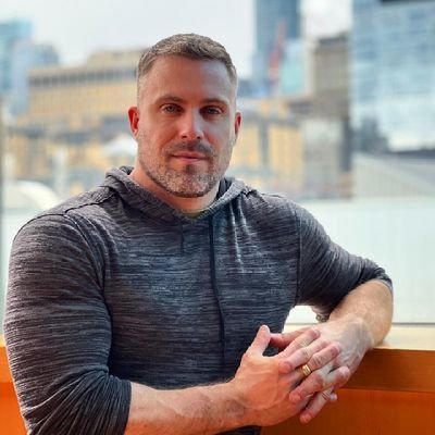 Darran63otf's profile picture. Always keep your heads up and let love lead above all 🪖⛑️🩺❤️