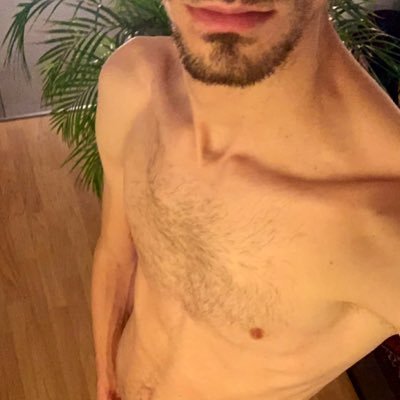 Versa XL | 30 ans | 📍Sud | Horny 24/7 🇫🇷talk to me ➡️ https://t.co/f2CZ1WjQAk