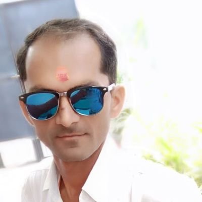सबकी समस्या का समाधान रखता हूं गणेश जी महाराज का दिमाग रखता हू