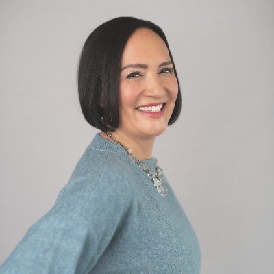 ❤ #leader | #author ✍🏽 founder of Sacred Work 👩🏻💼👩🏾💼👩🏼💼 Empowering #Christian women in the #workplace.
📚 Under contract with @MoodyPublishers