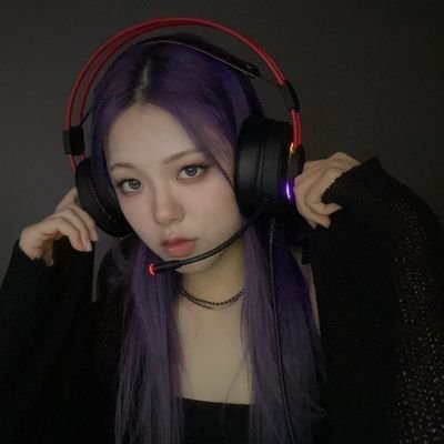 RoseRosie258684's profile picture. 16 años,
Lapis,
Yue🌹