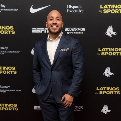 Salvadoran American Journalist/Play by Play on @AppleTV @MLS @commanders on @iheartradio Sports Anchor/Reporter Author: We Are Not Born Failures