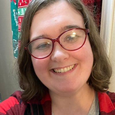 laureneo29's profile picture. 27, she/her, writer 📝 cat mom🐱🫒