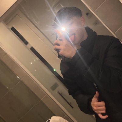 chobaxis's profile picture. 🚷