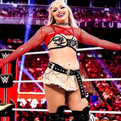 Paisley Elizabeth Herveaux former wwe wrestler and former champion.Daughter to @BeerLovinCowboy.NOT @YaOnlyLivvOnce just a #parodyaccount.
