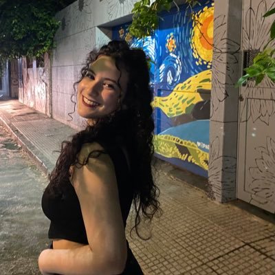 soy de 🇵🇾 y estudio relaciones internacionales 🌎