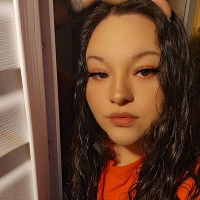 mommy 🖤 😎
27 years young| 🥶🤪🩵🥀♉️
Snap| megan_kelly880 👻