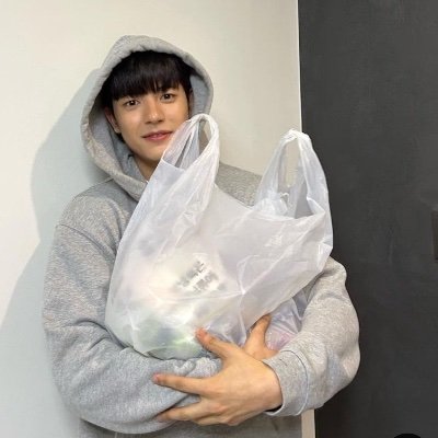 adelimsanane's profile picture. uğraşamam