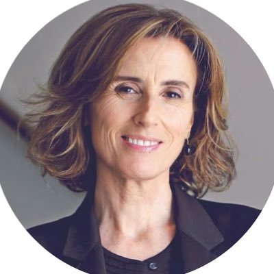 Ex ministra de Medio Ambiente y Educación. Abogada. Mamá. Cruzada de corazón⚽️ Trabajando por un Chile con más orden y progreso 🇨🇱