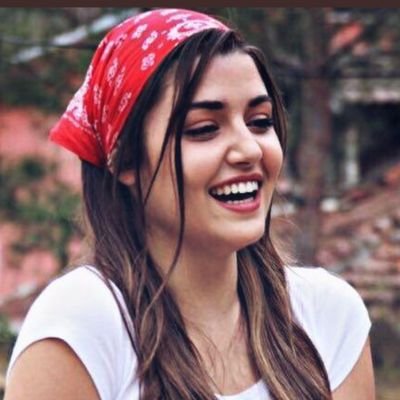 fan account of HandeErçel 🦋
Account Disclaimer: I am not affiliated with any Celebrity/singer or entity to represent them
